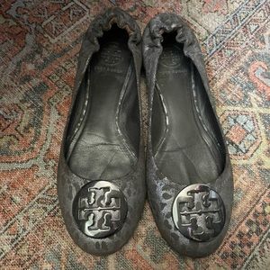 Tory Burch/ Ballet Flats/ Grey Leopard & Pewter/ Size 7.5 EUC